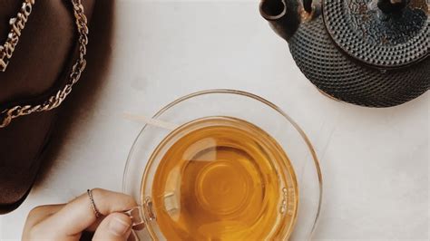 Does Black Tea Wake You Up? Exploring the Caffeine Conundrum and Beyond